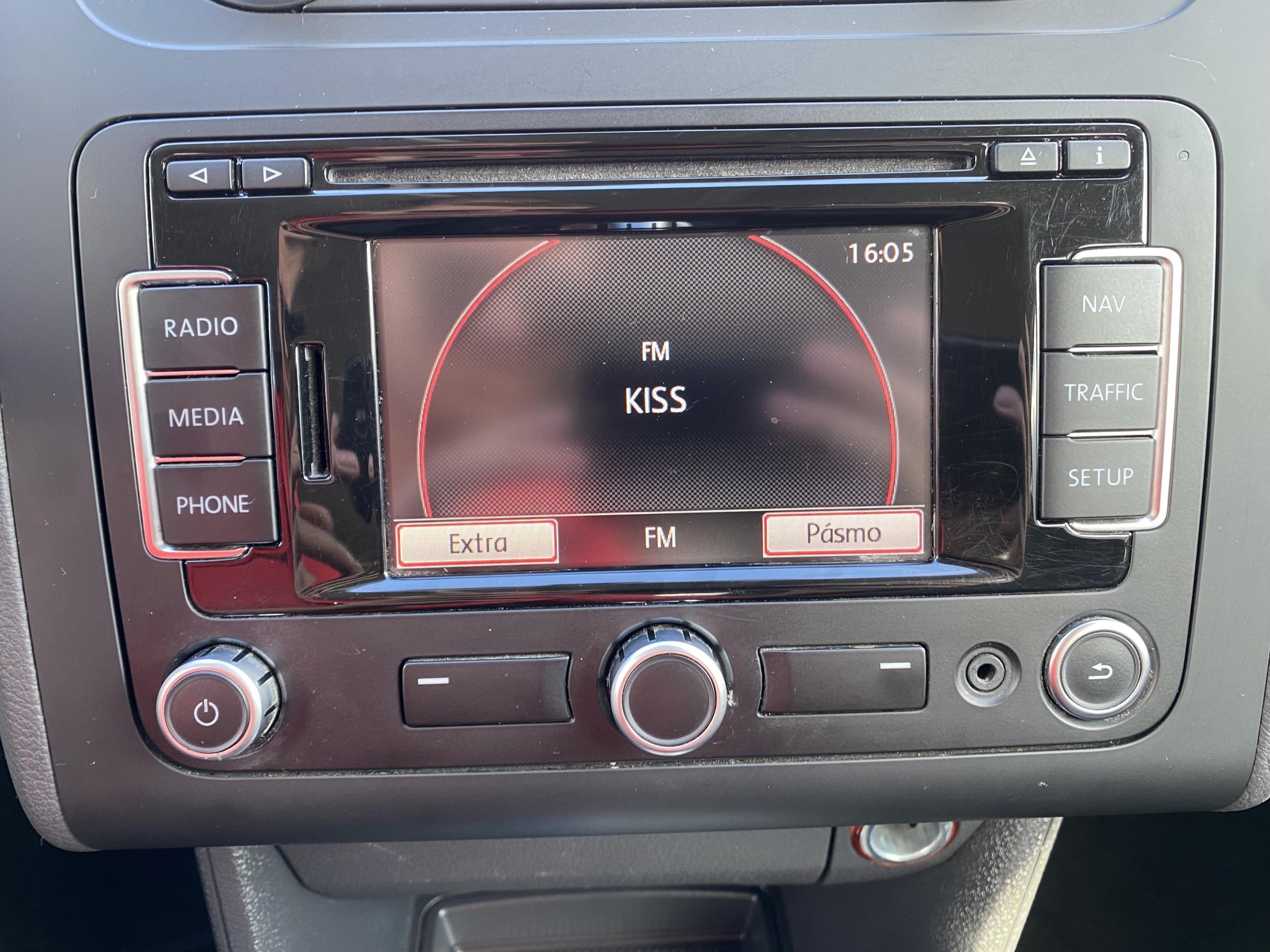 Volkswagen Touran, 2010 - pohled č. 17