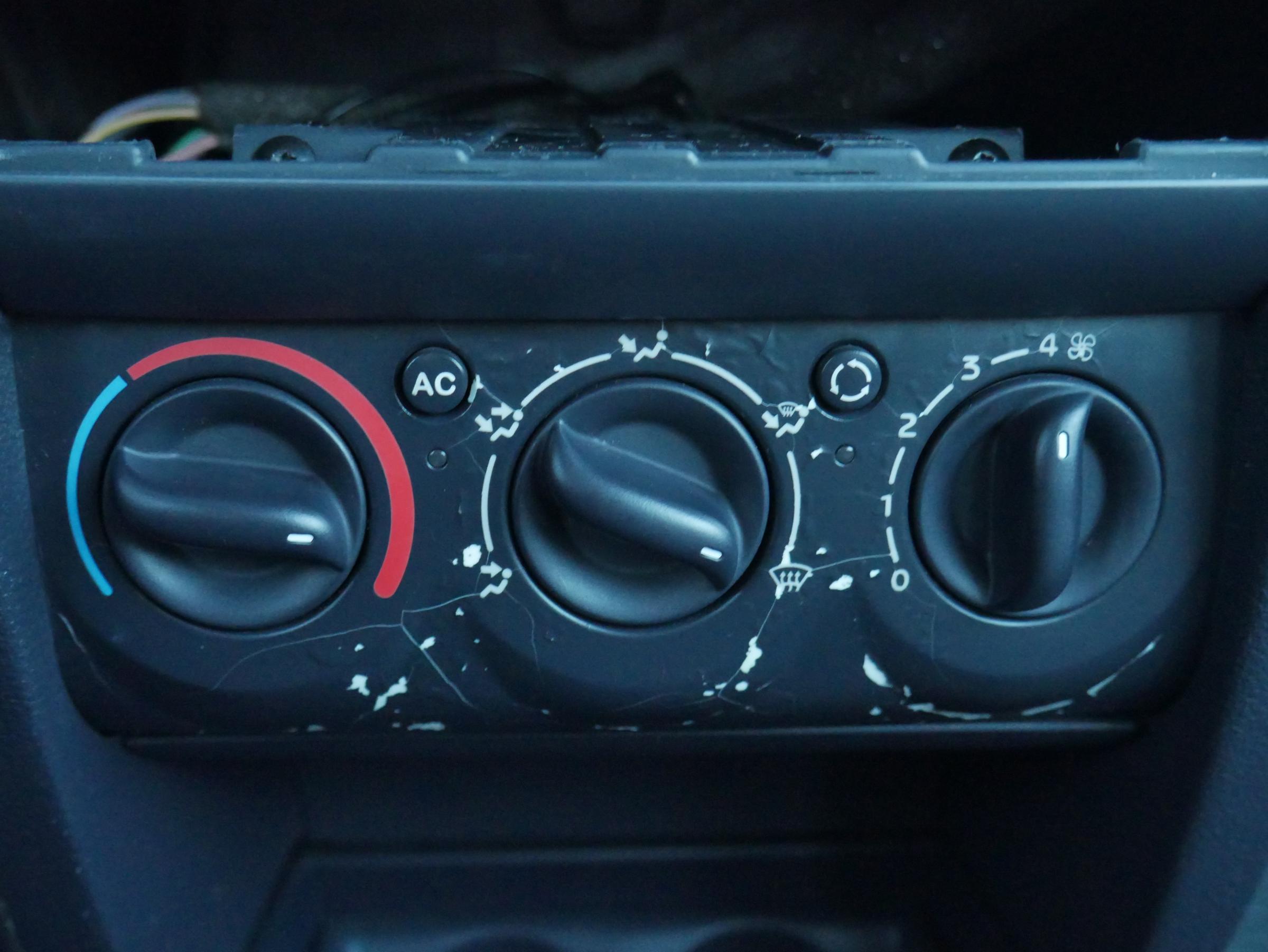 Renault Clio, 2006 - pohled č. 12