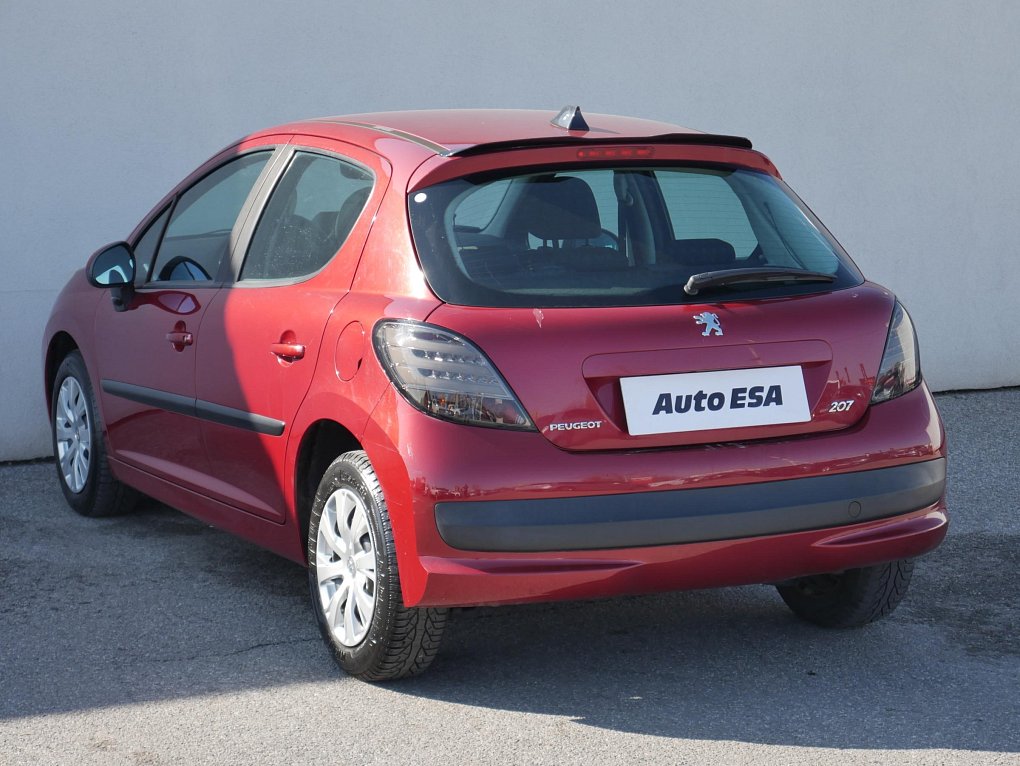 Peugeot 207 1.4i 