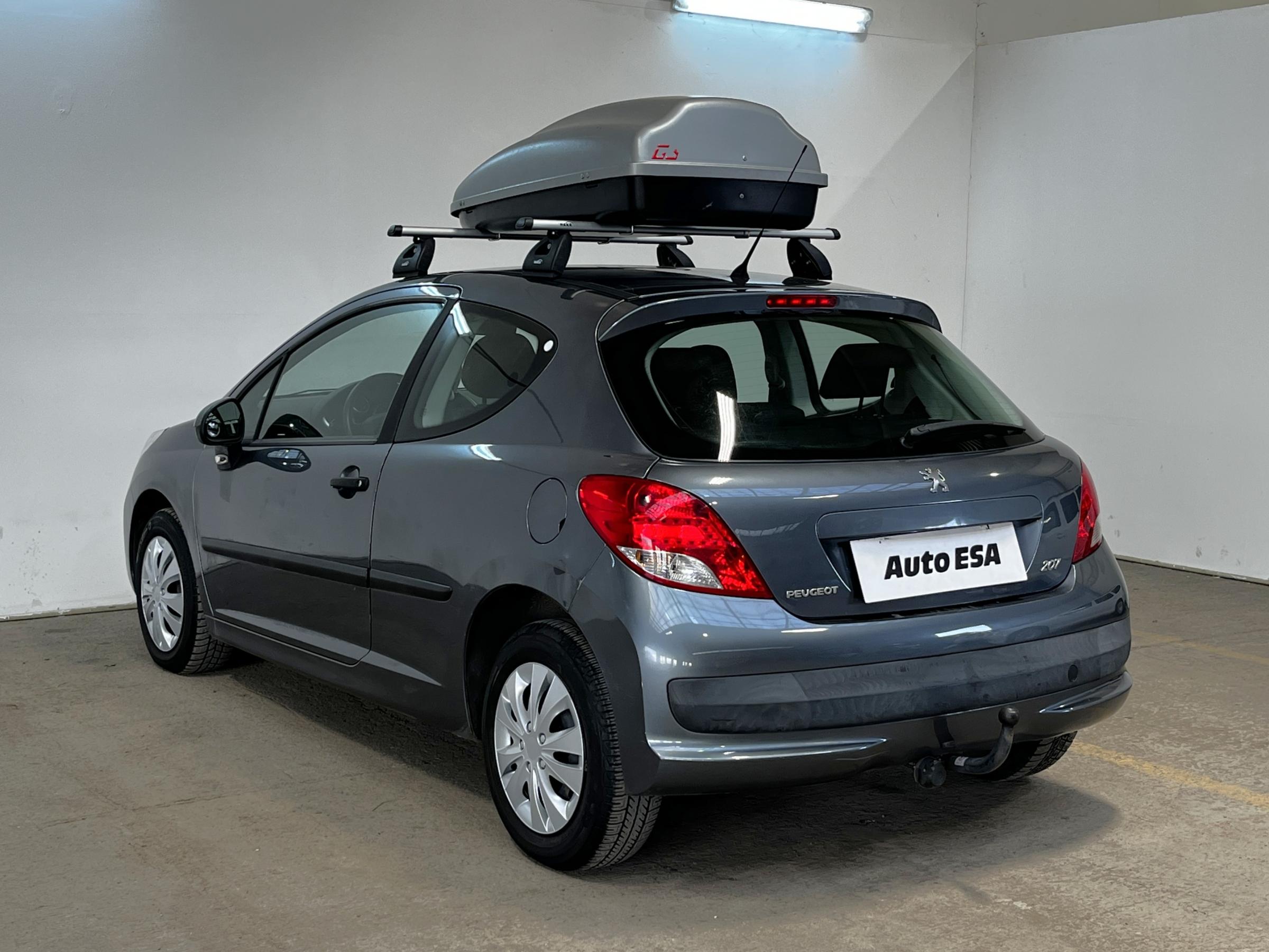 Peugeot 207, 2011 - pohled č. 6