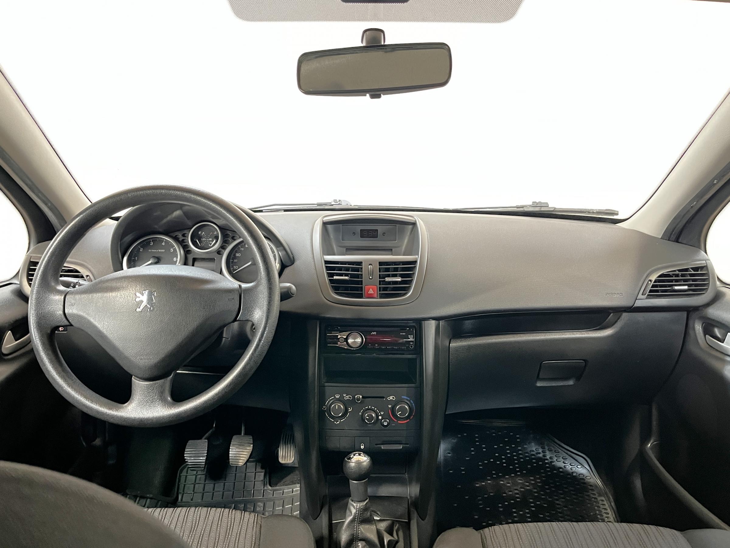 Peugeot 207, 2011 - pohled č. 8