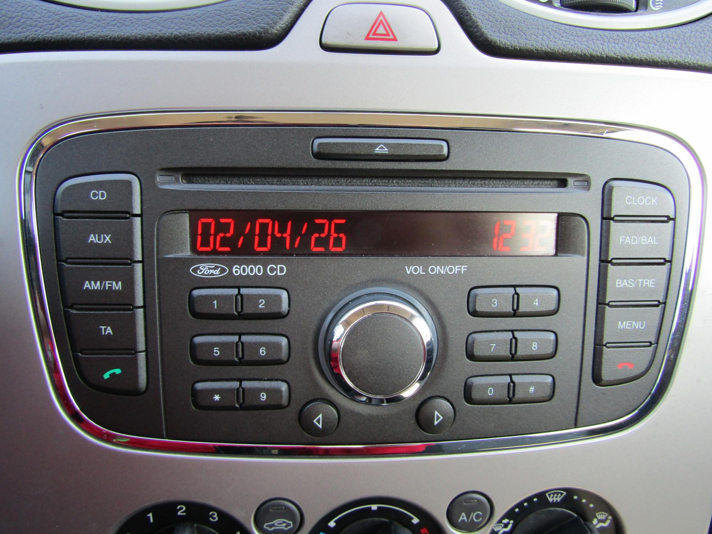 Ford Focus, 2010 - pohled č. 13