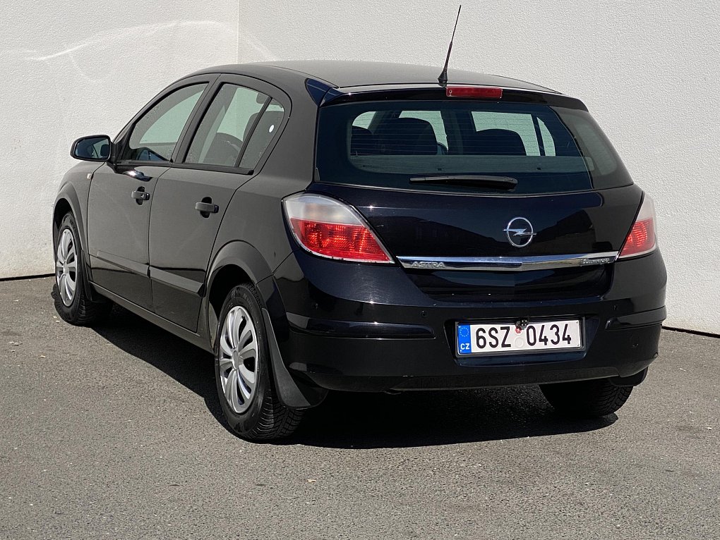 Opel Astra 1.6i 