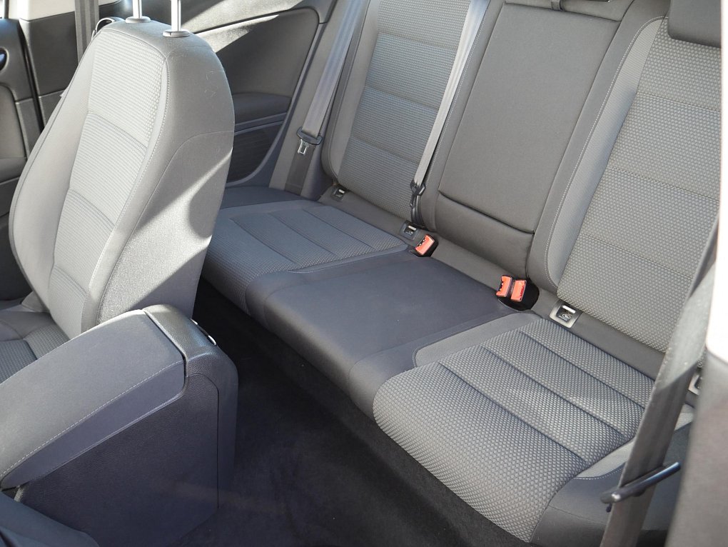 Volkswagen Golf 1.4 TSi 