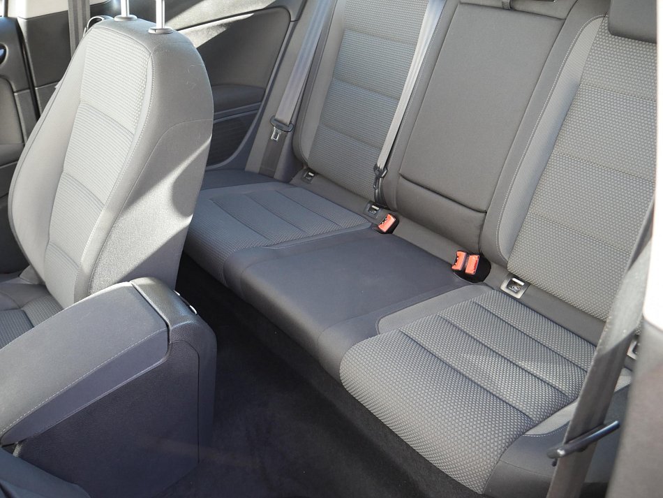 Volkswagen Golf 1.4 TSi 