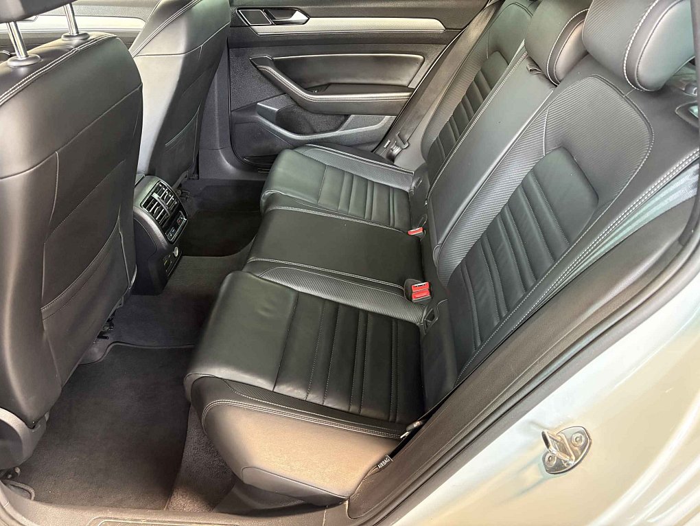 Volkswagen Passat 2.0 TSi R-Line