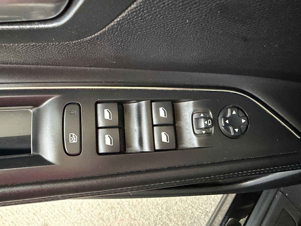 Peugeot 3008 1.2PT Allure