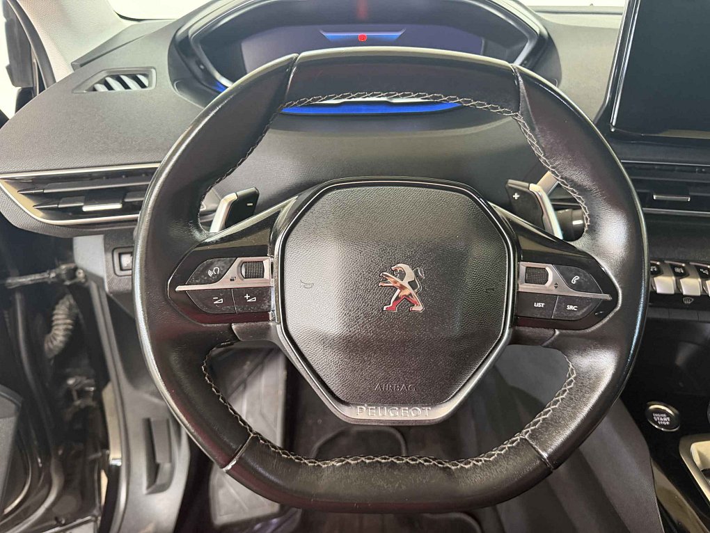 Peugeot 3008 1.2PT Allure