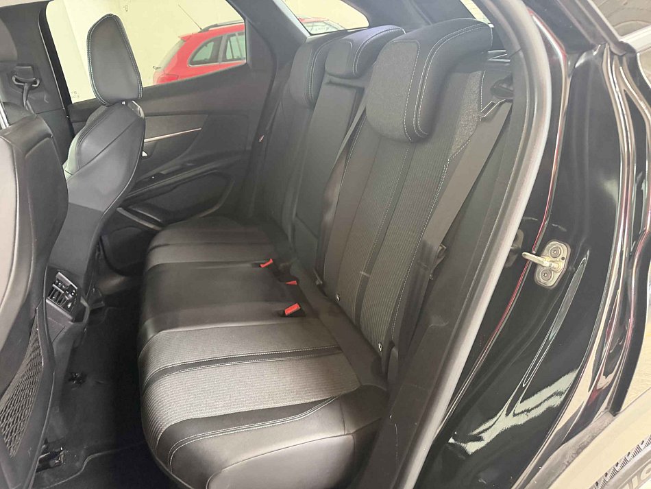 Peugeot 3008 1.2PT Allure