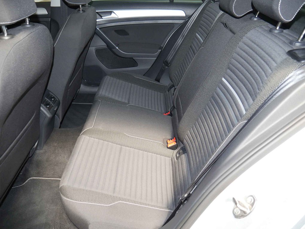 Volkswagen Golf 1.4 TSi CUP R-Line