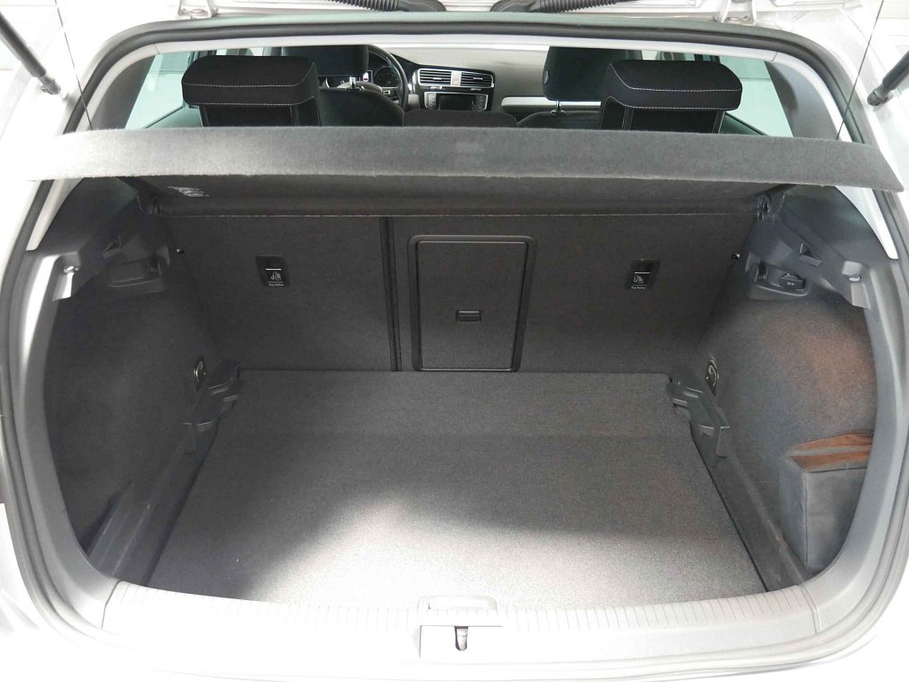 Volkswagen Golf 1.4 TSi CUP R-Line
