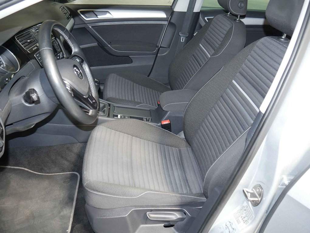 Volkswagen Golf 1.4 TSi CUP R-Line