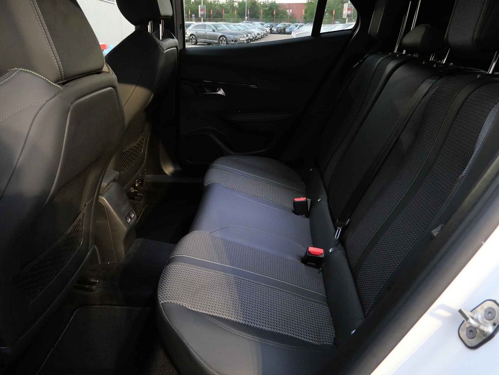 Peugeot 2008 1.2 PT GT Line