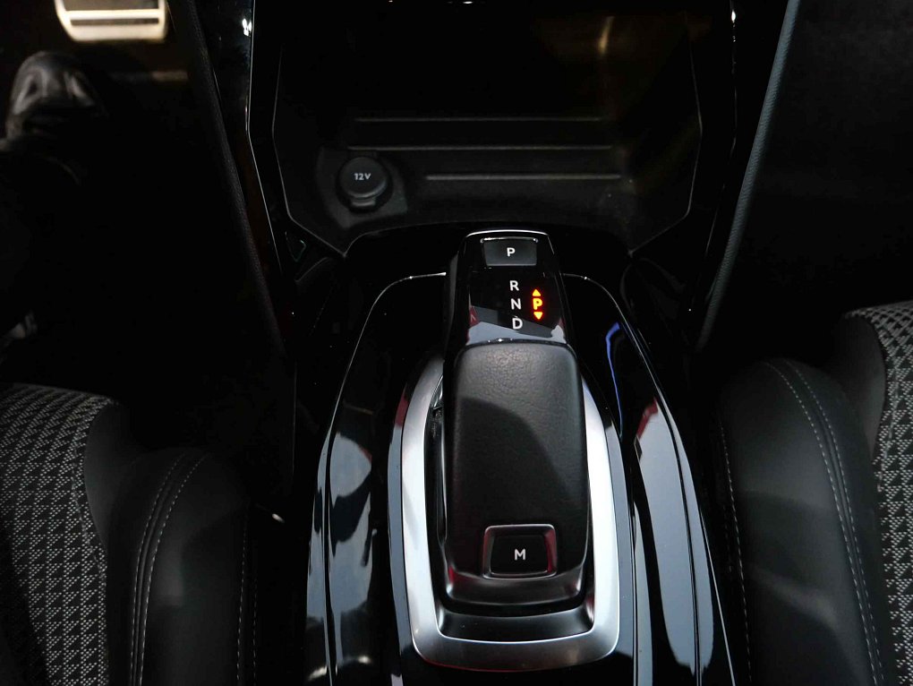 Peugeot 2008 1.2 PT GT Line