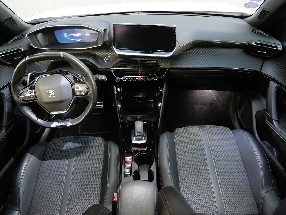 Peugeot 2008 1.2 PT GT Line