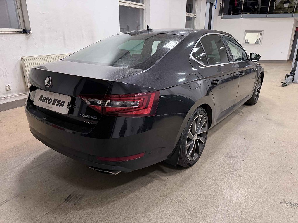 Škoda Superb III 2.0TSi 