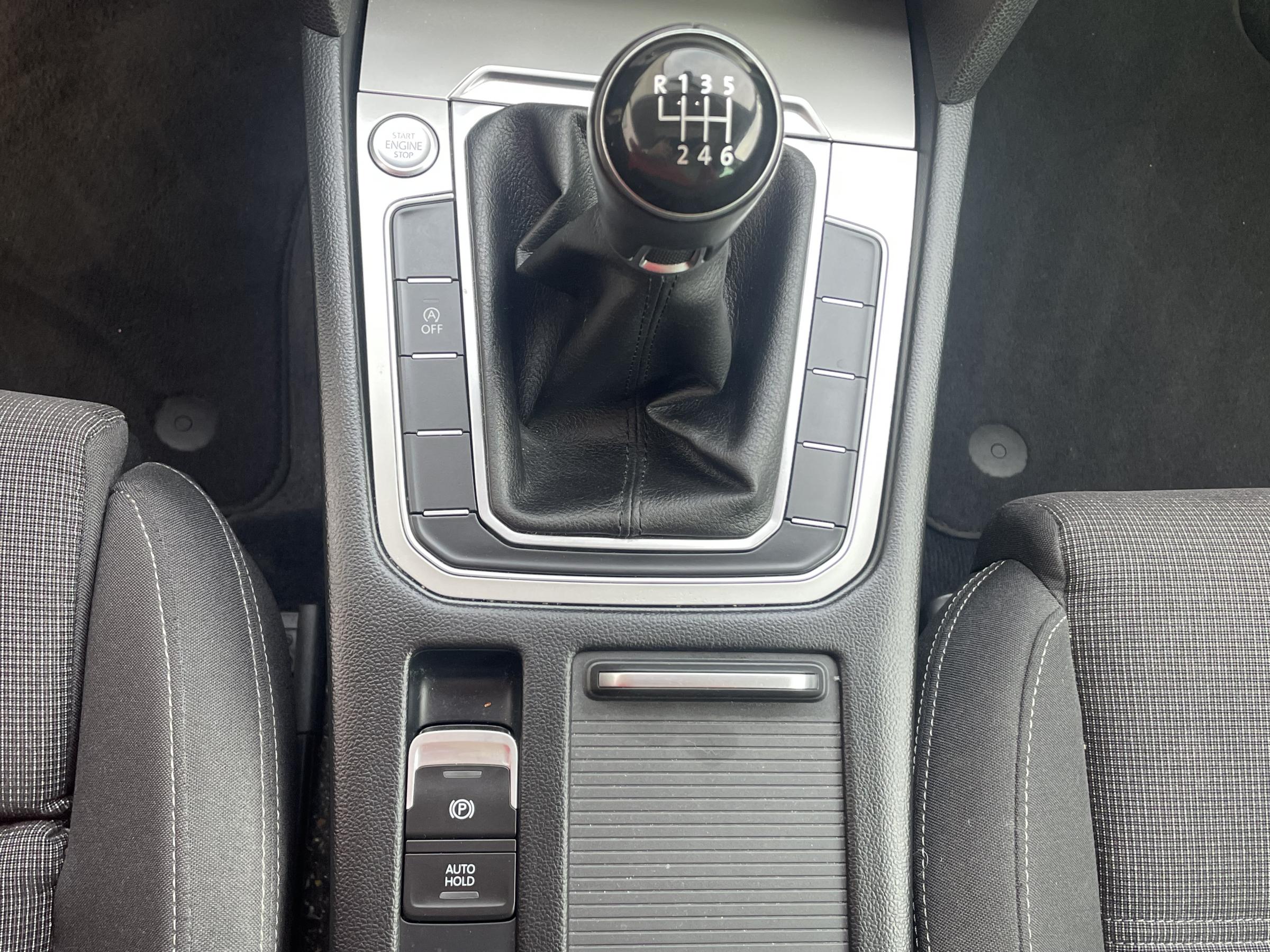 Volkswagen Passat, 2015 - pohled č. 22