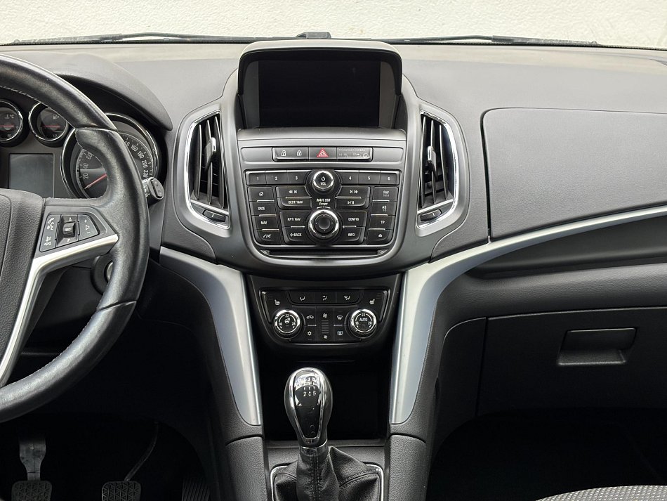 Opel Zafira 1.4 T OPC line