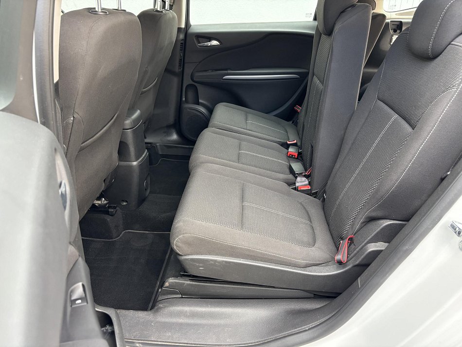 Opel Zafira 1.4 T OPC line