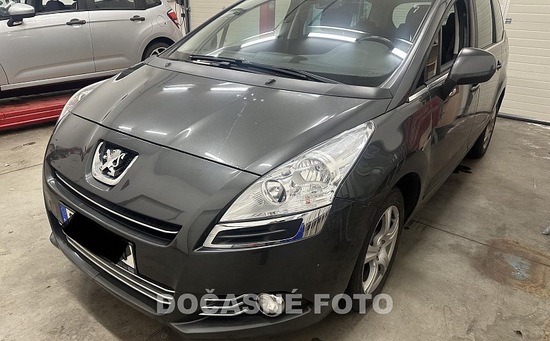 Peugeot 5008 1.6HDI 
