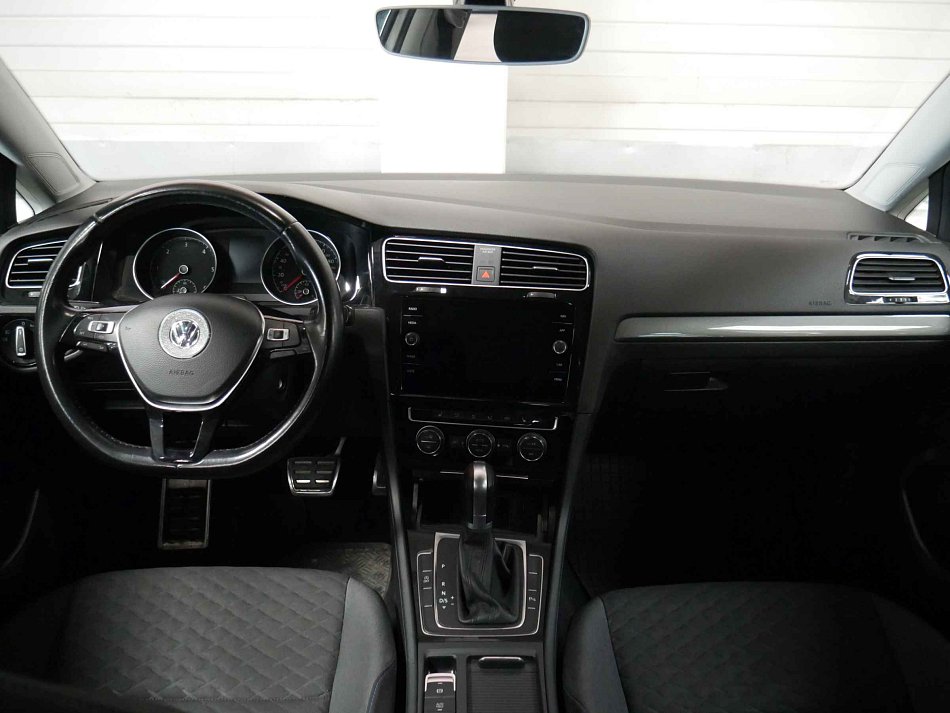 Volkswagen Golf 2.0TDi 