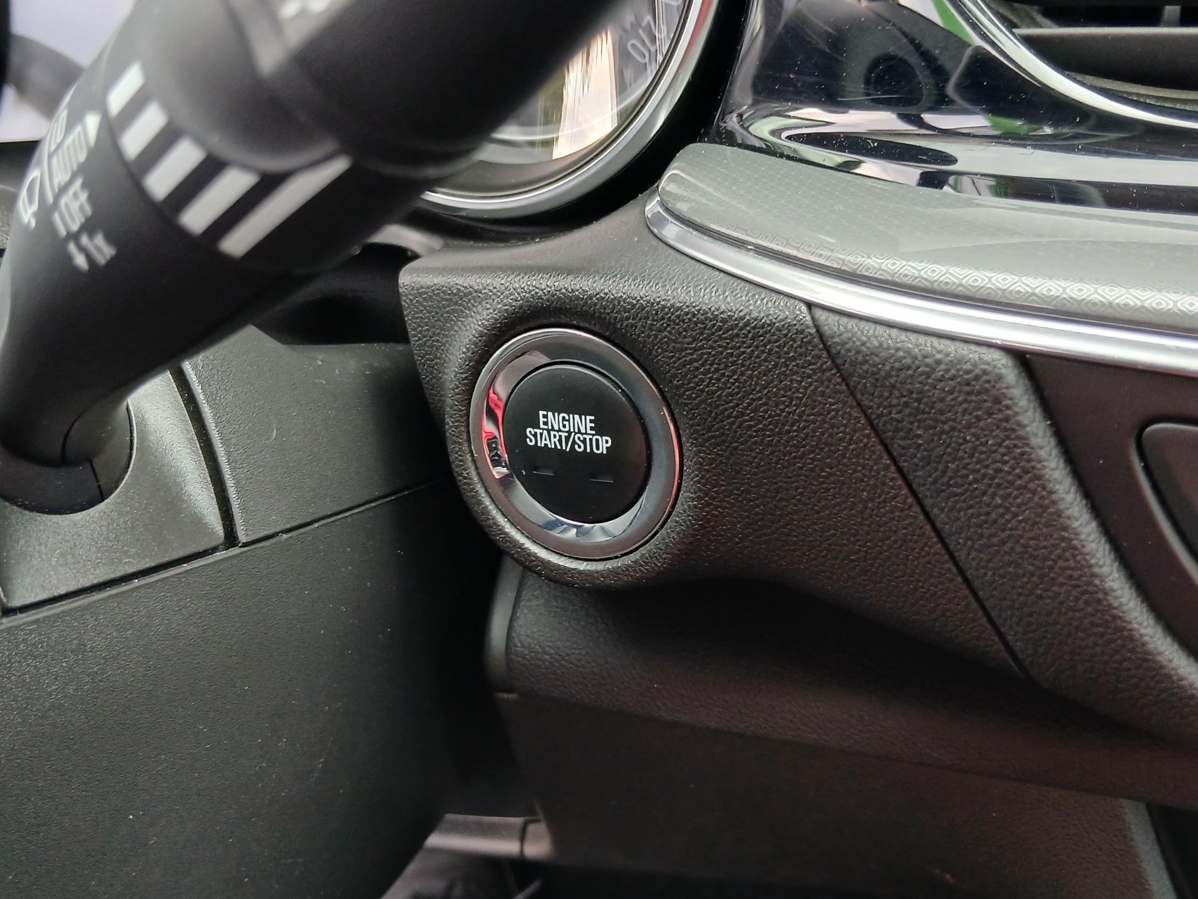 Opel Insignia, 2018 - pohled č. 16