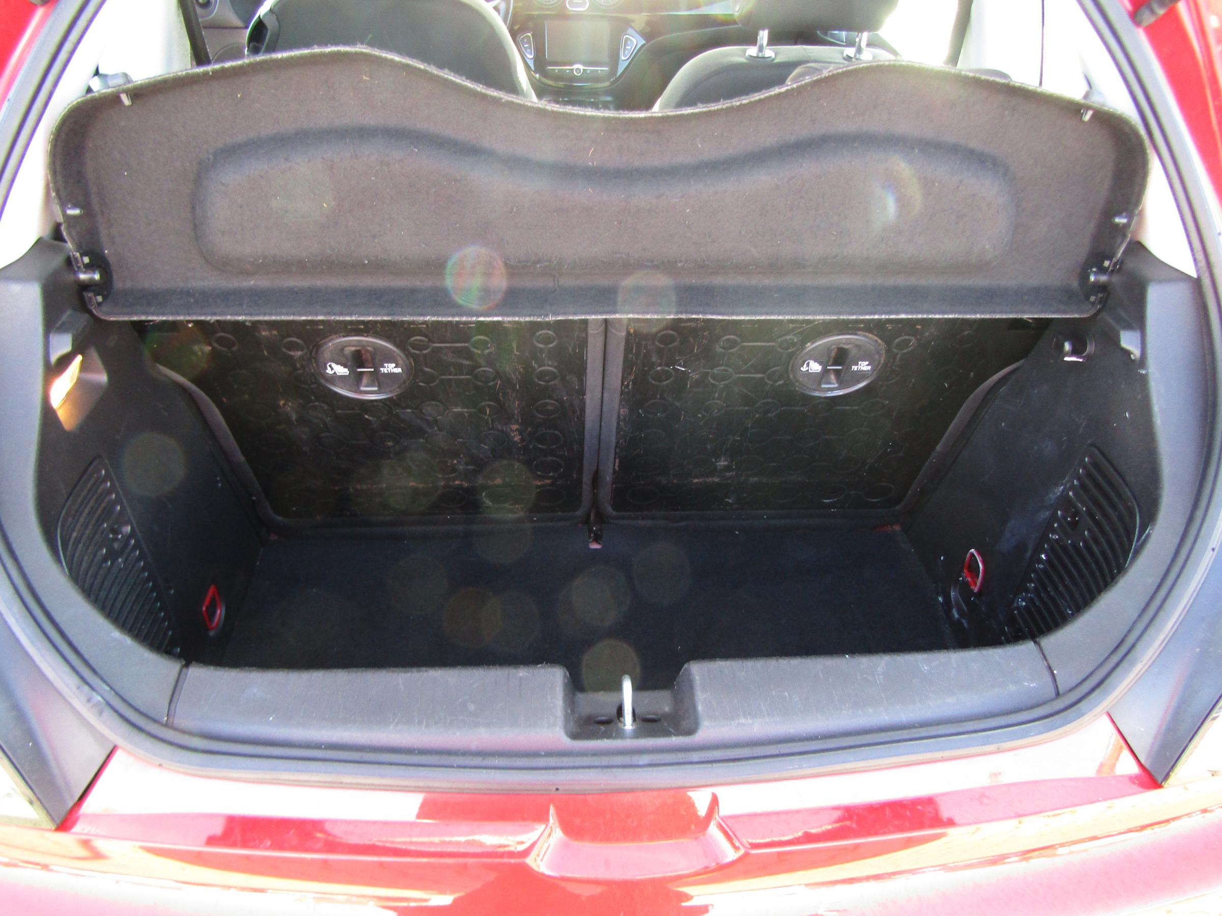 Opel Adam, 2016 - pohled č. 7