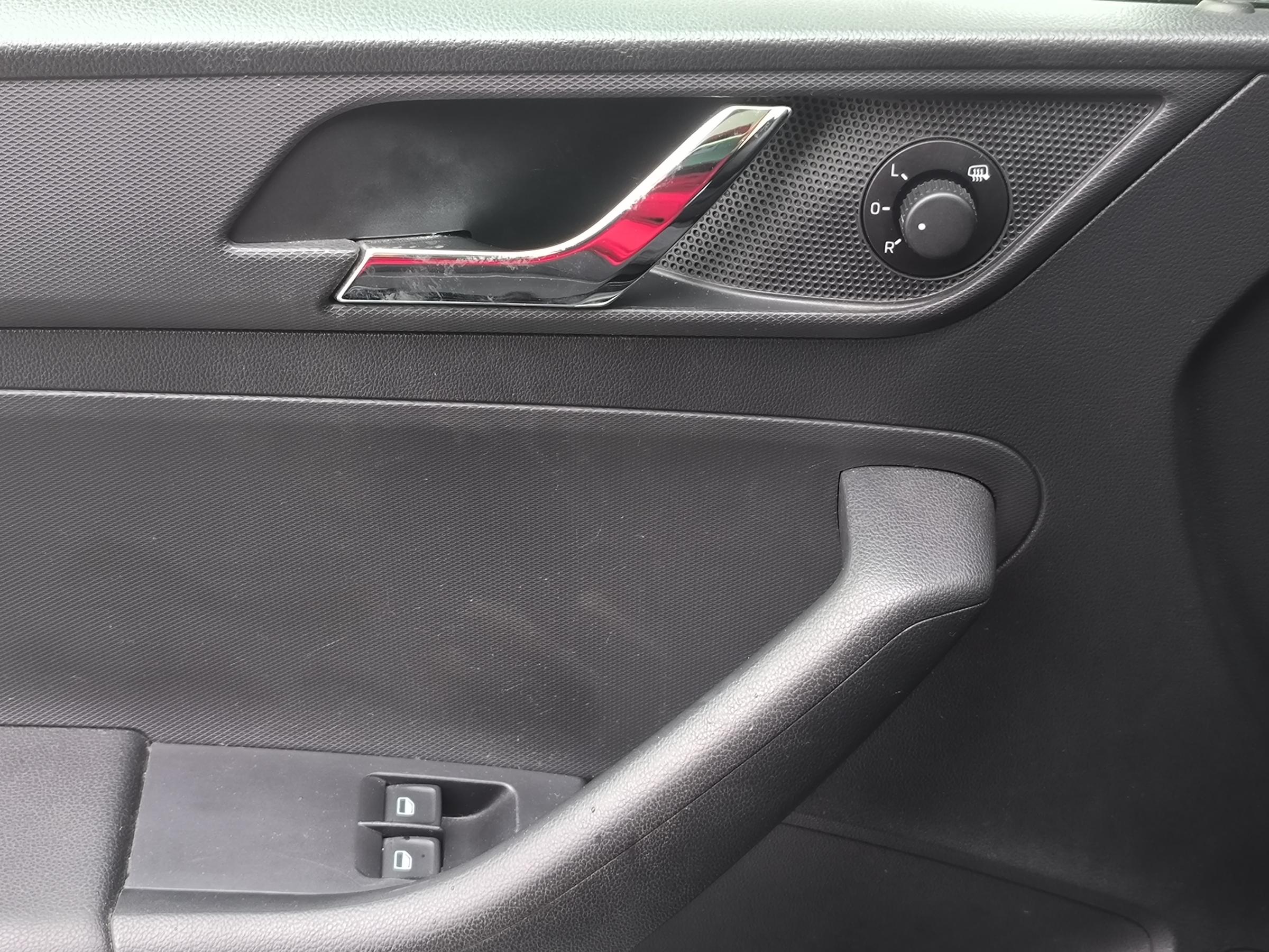 Škoda Rapid, 2015 - pohled č. 14