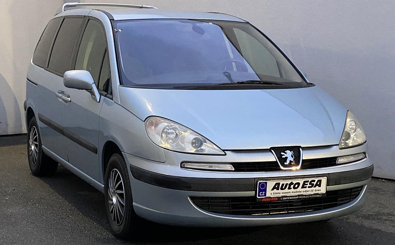 Peugeot 807 2.2i  7míst