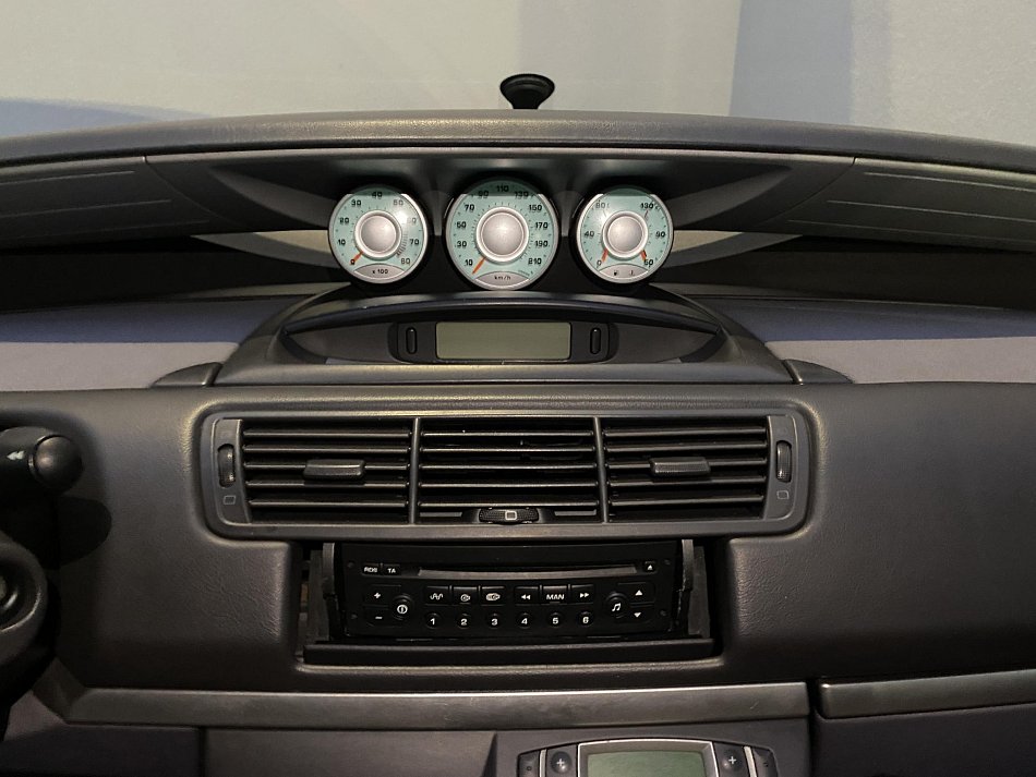 Peugeot 807 2.2i  7míst