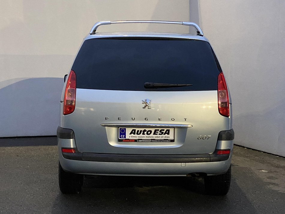 Peugeot 807 2.2i  7míst