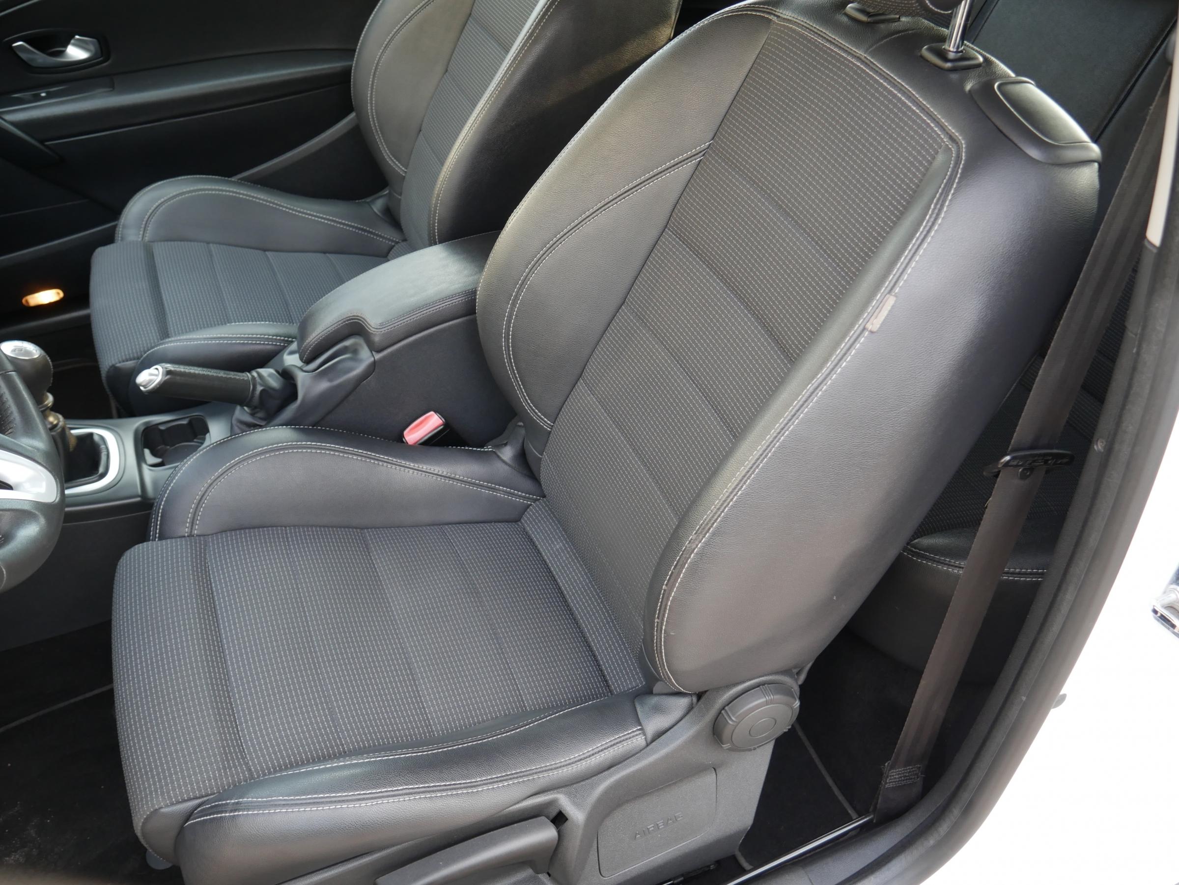 Renault Mégane, 2011 - pohled č. 9