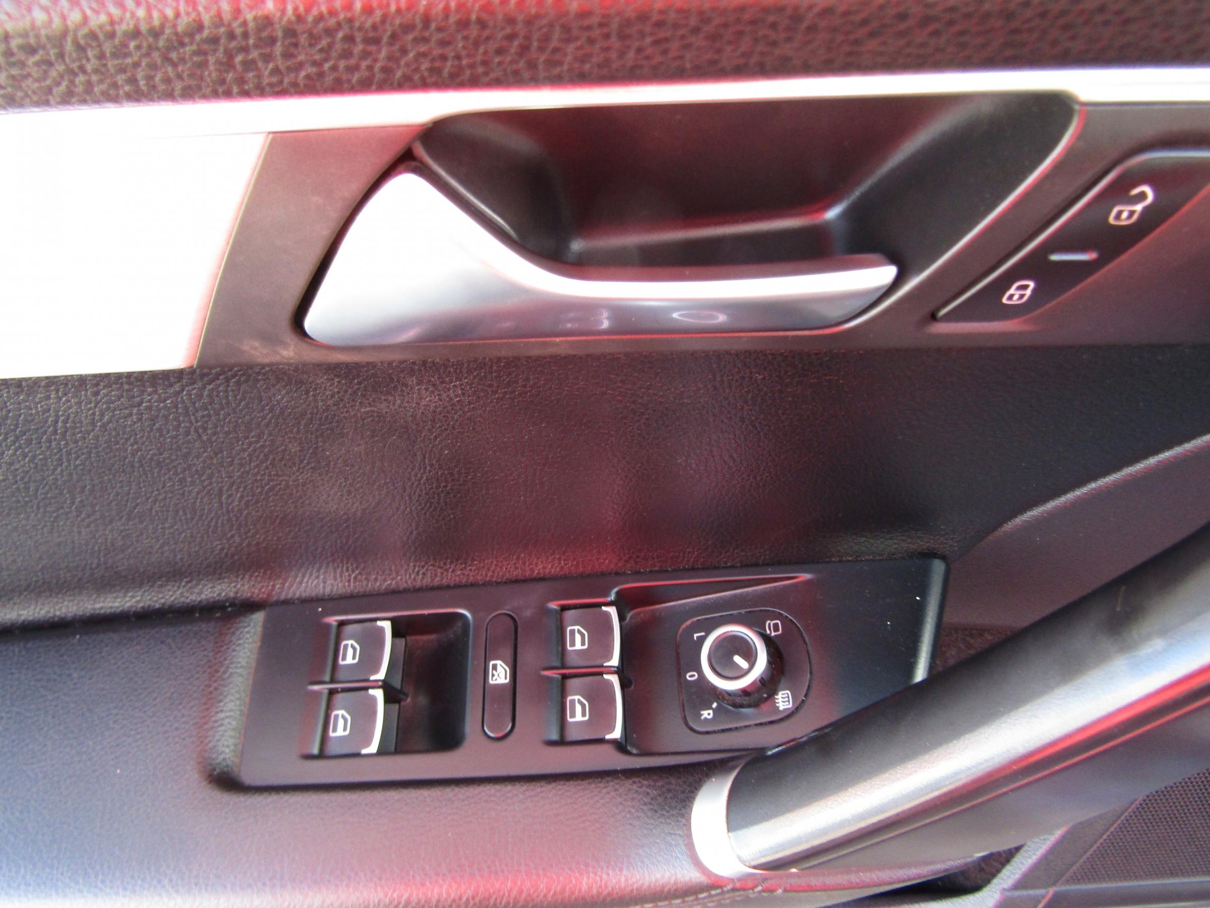 Volkswagen Passat, 2012 - pohled č. 12