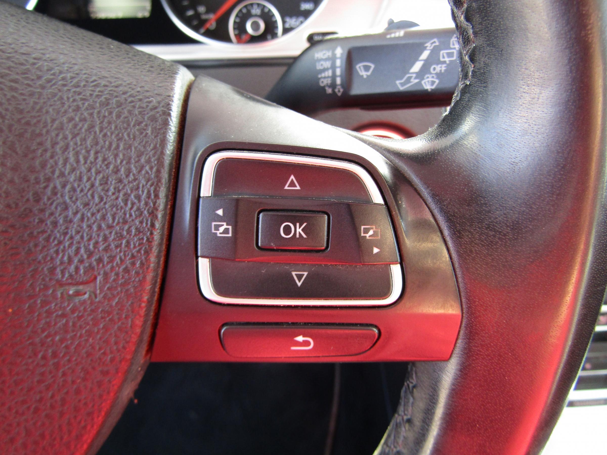 Volkswagen Passat, 2012 - pohled č. 14