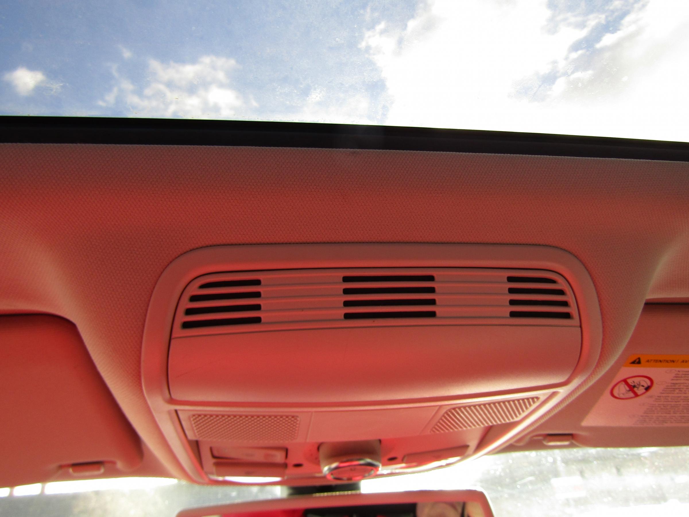 Volkswagen Passat, 2012 - pohled č. 20