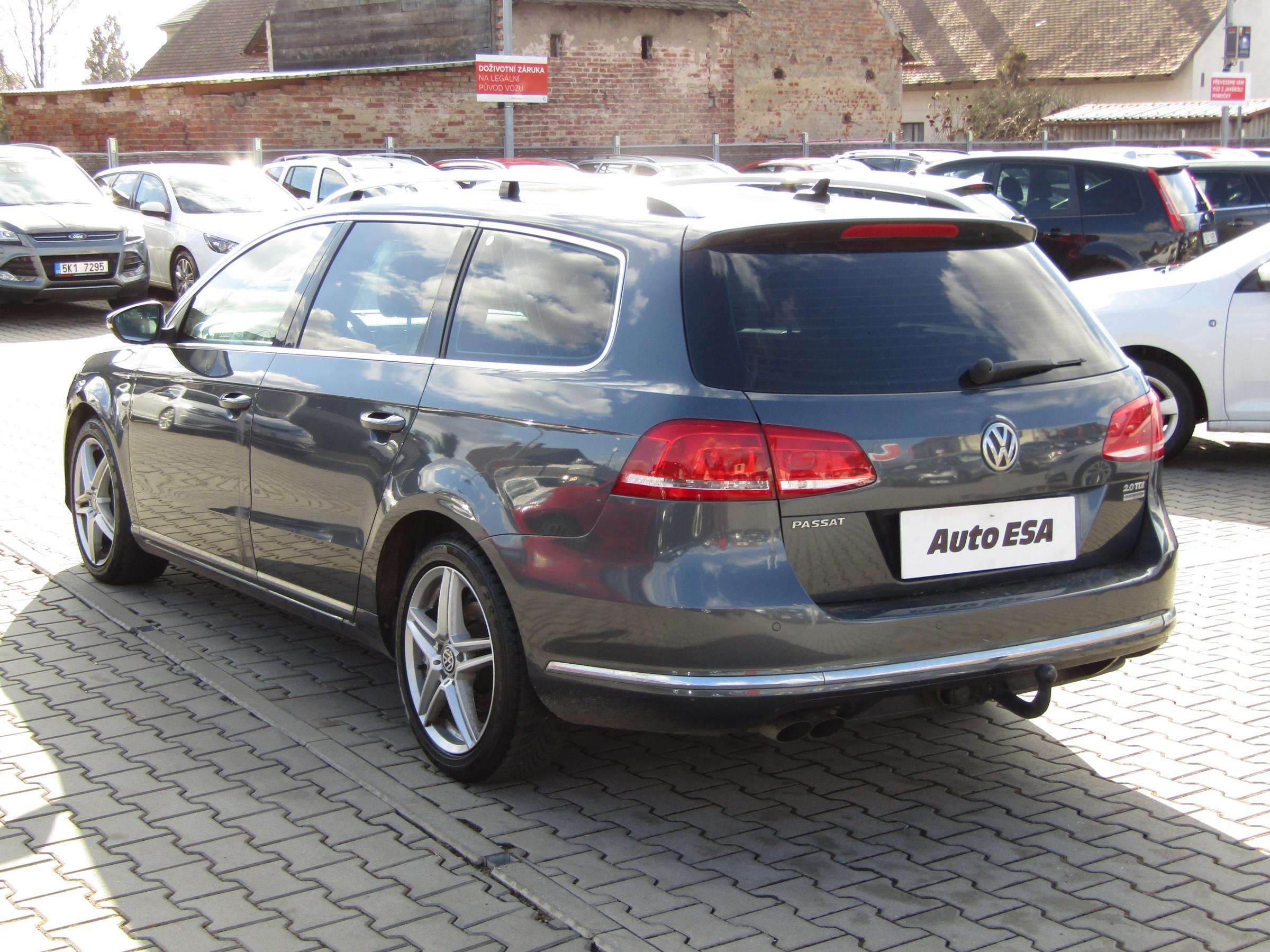Volkswagen Passat, 2012 - pohled č. 6