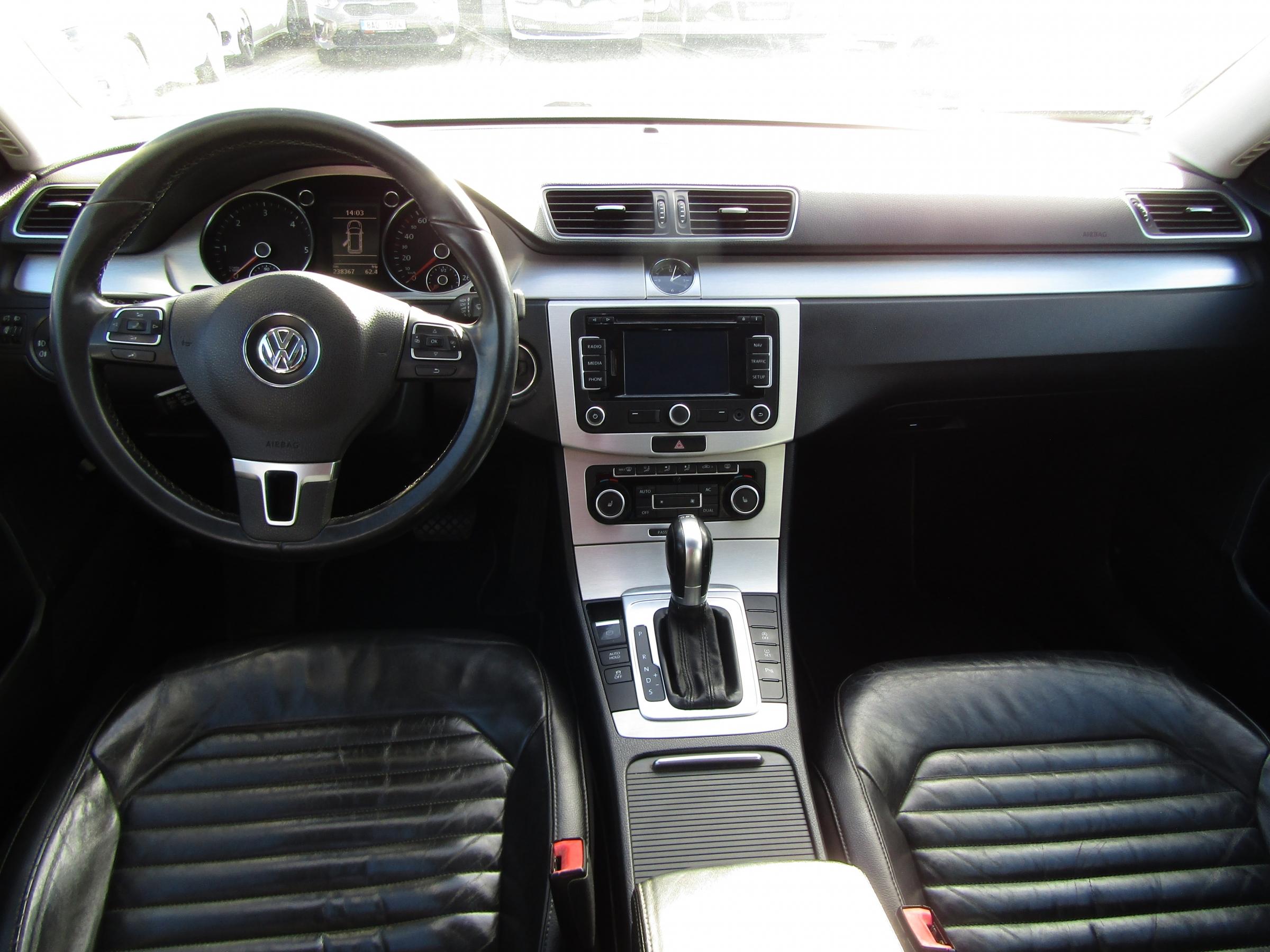 Volkswagen Passat, 2012 - pohled č. 8