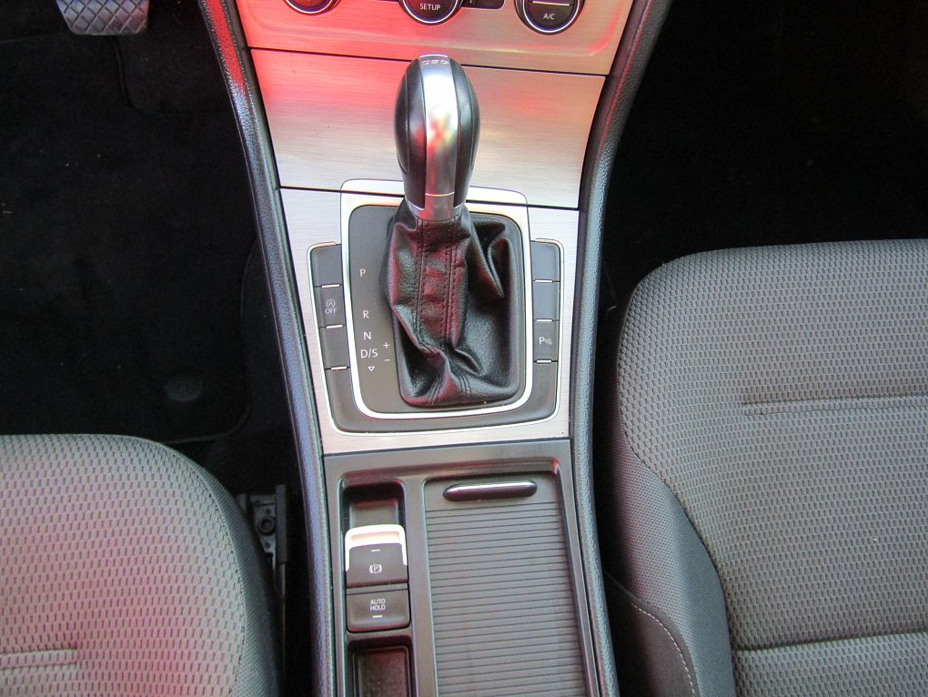 Volkswagen Golf 1.2 TSi Comfortline VII