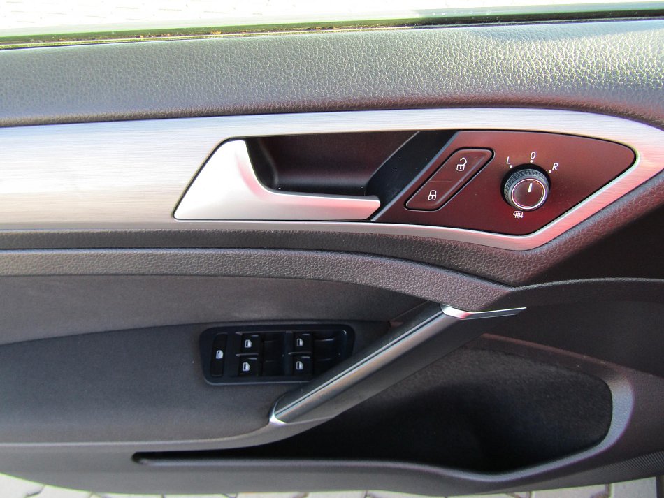 Volkswagen Golf 1.2 TSi Comfortline VII