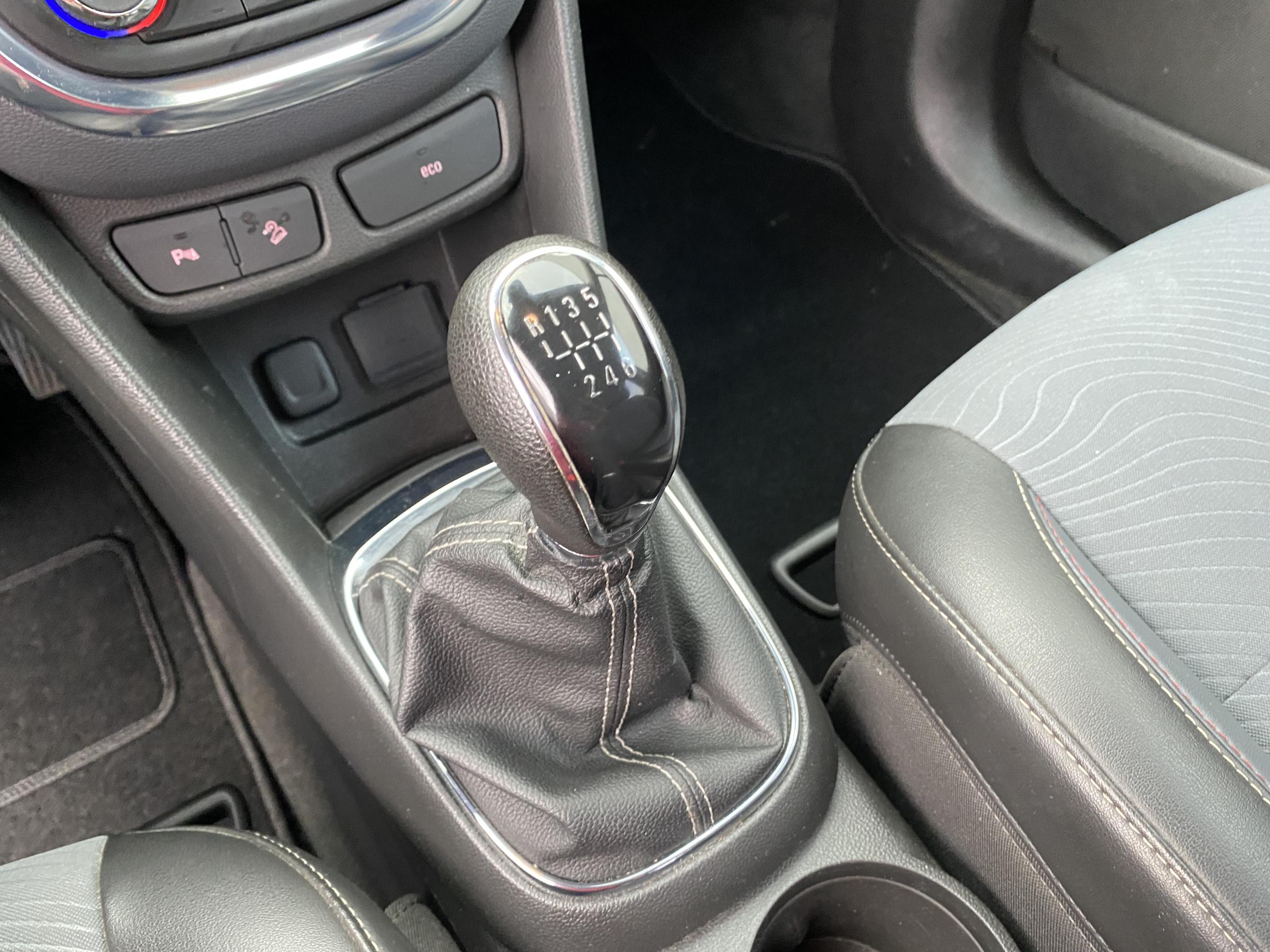 Opel Mokka, 2014 - pohled č. 16