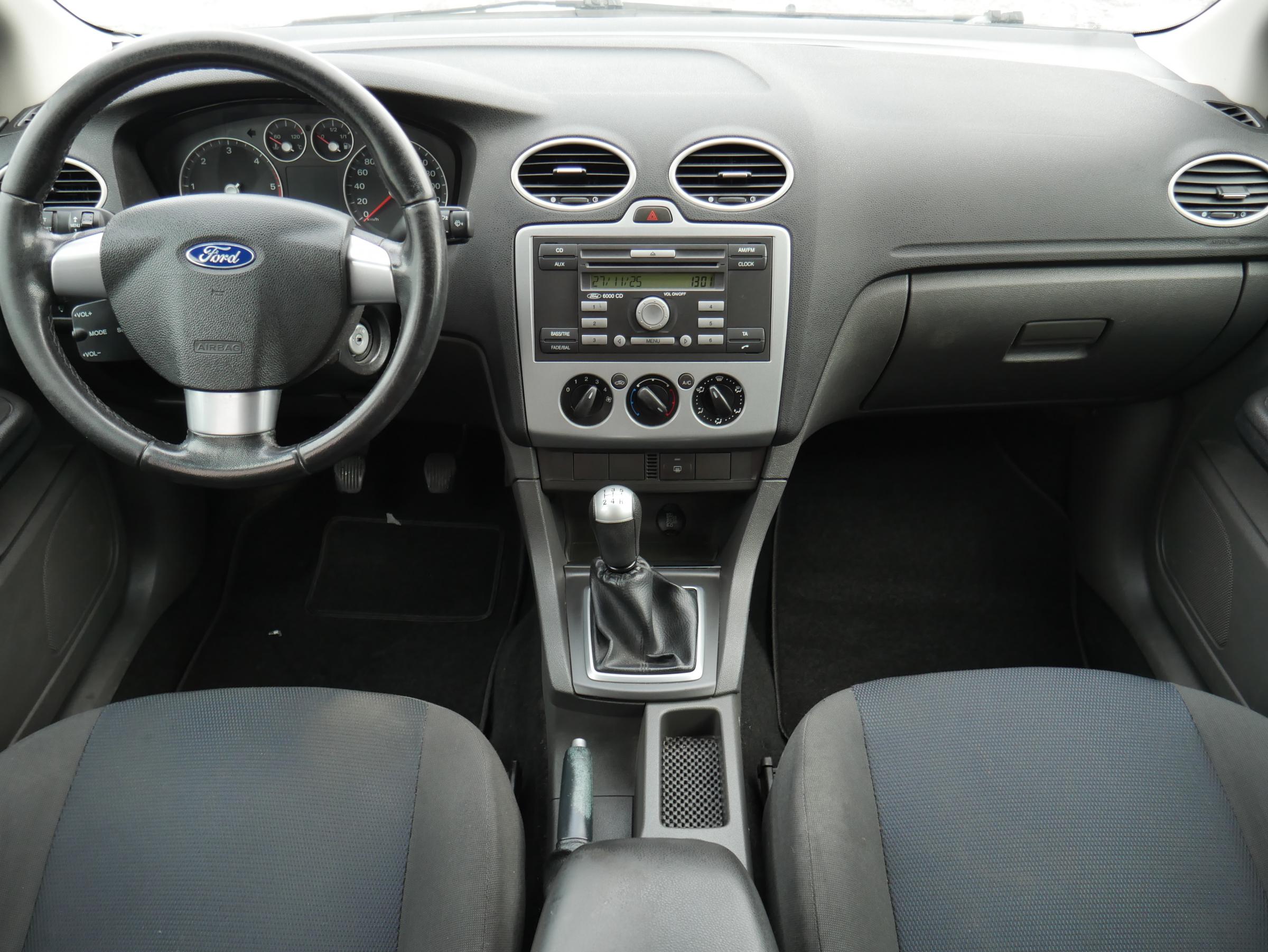 Ford Focus, 2006 - pohled č. 8