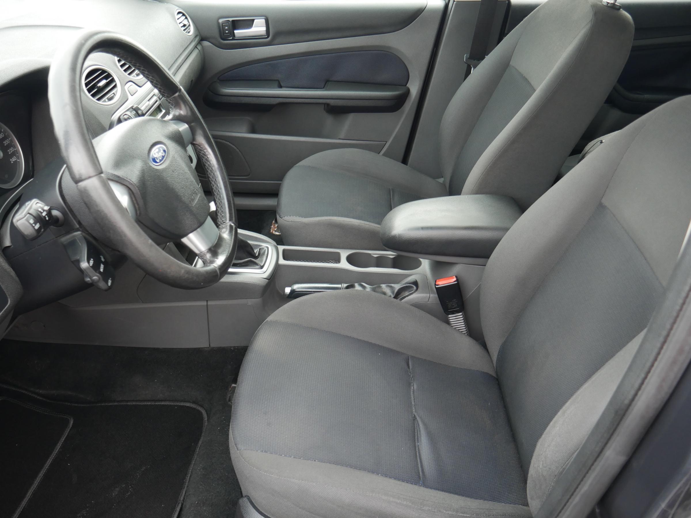 Ford Focus, 2006 - pohled č. 9