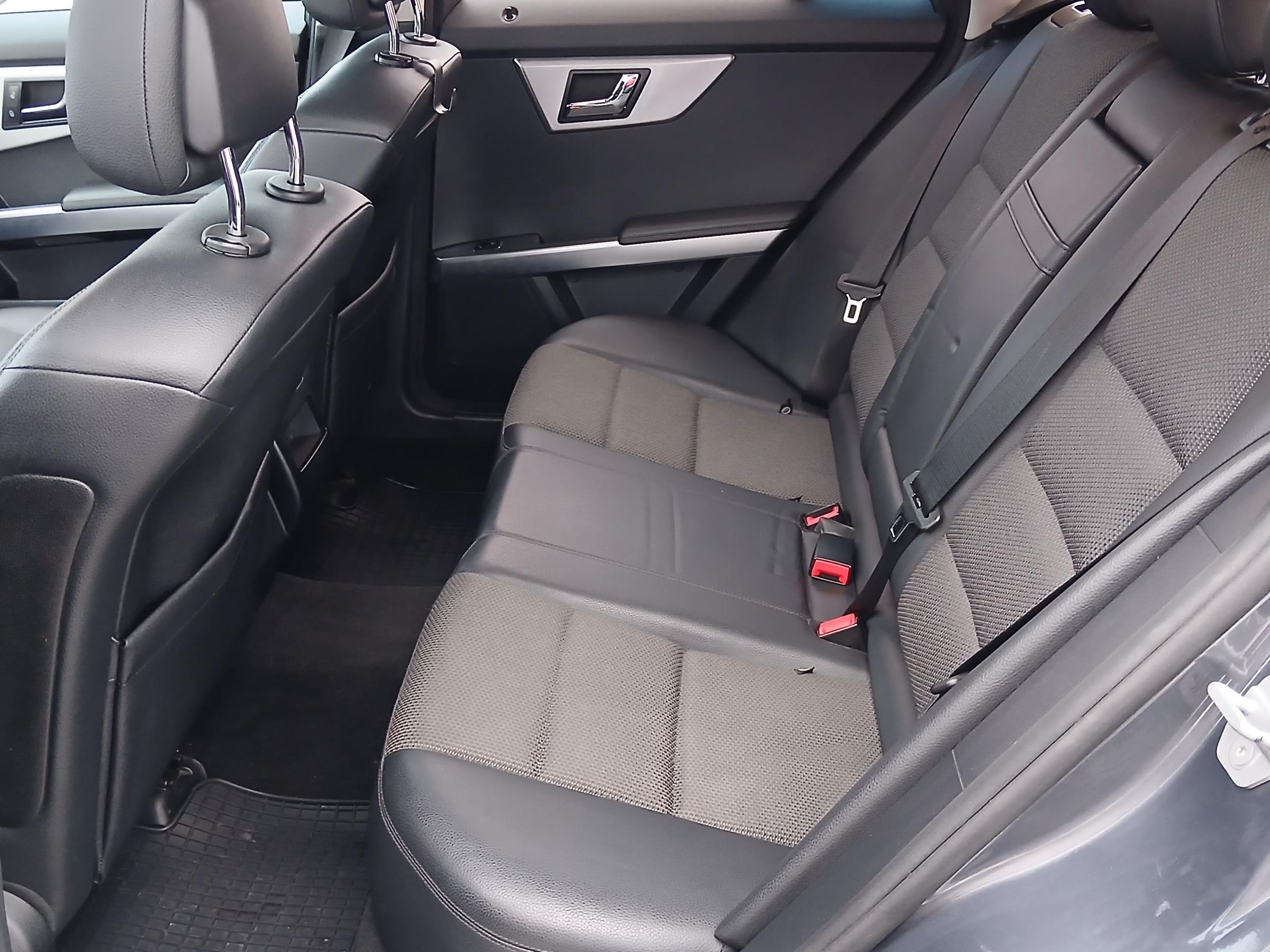 Mercedes-Benz GLK, 2009 - pohled č. 10