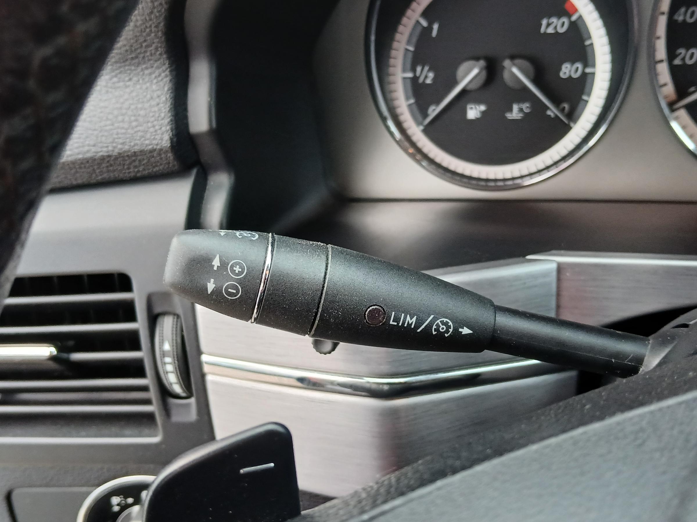 Mercedes-Benz GLK, 2009 - pohled č. 13