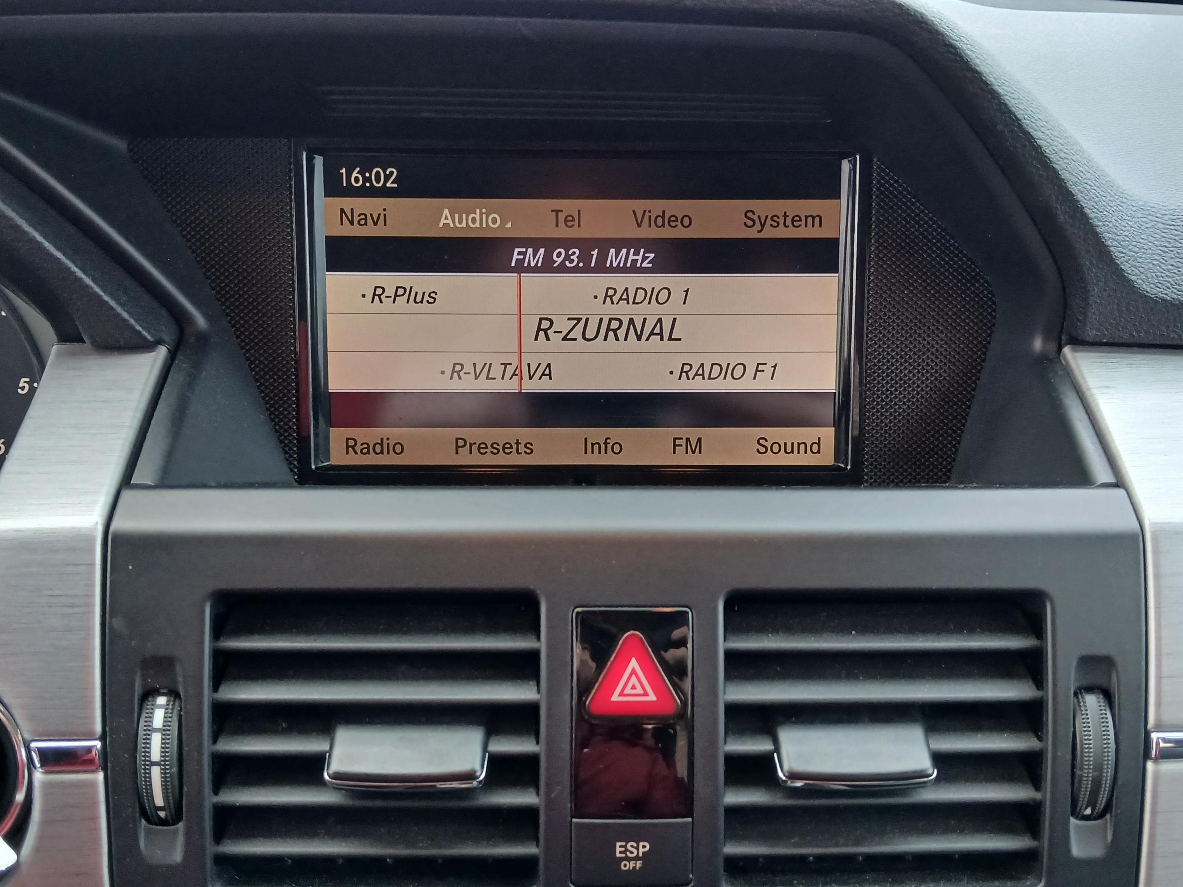 Mercedes-Benz GLK, 2009 - pohled č. 15