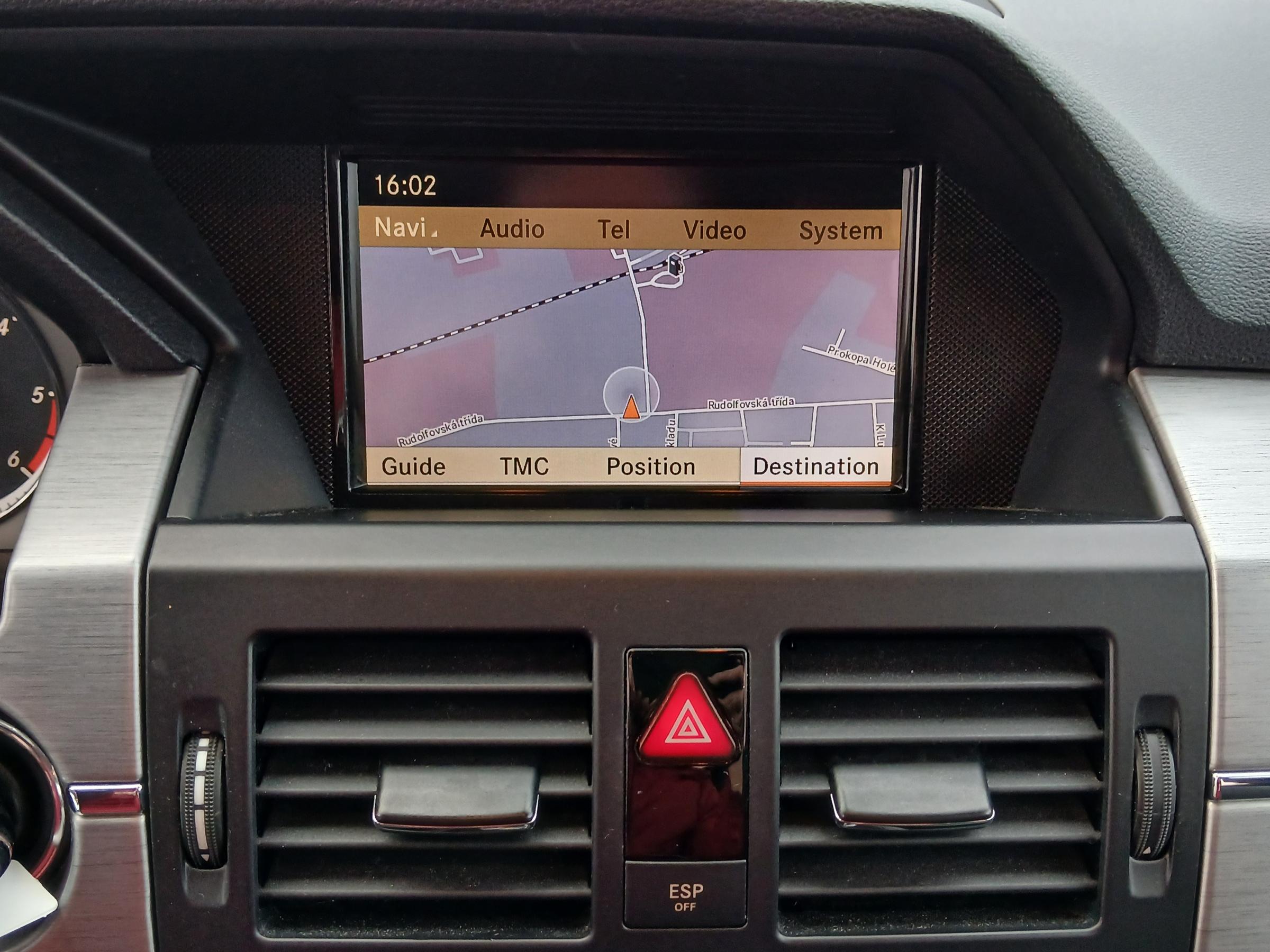 Mercedes-Benz GLK, 2009 - pohled č. 16