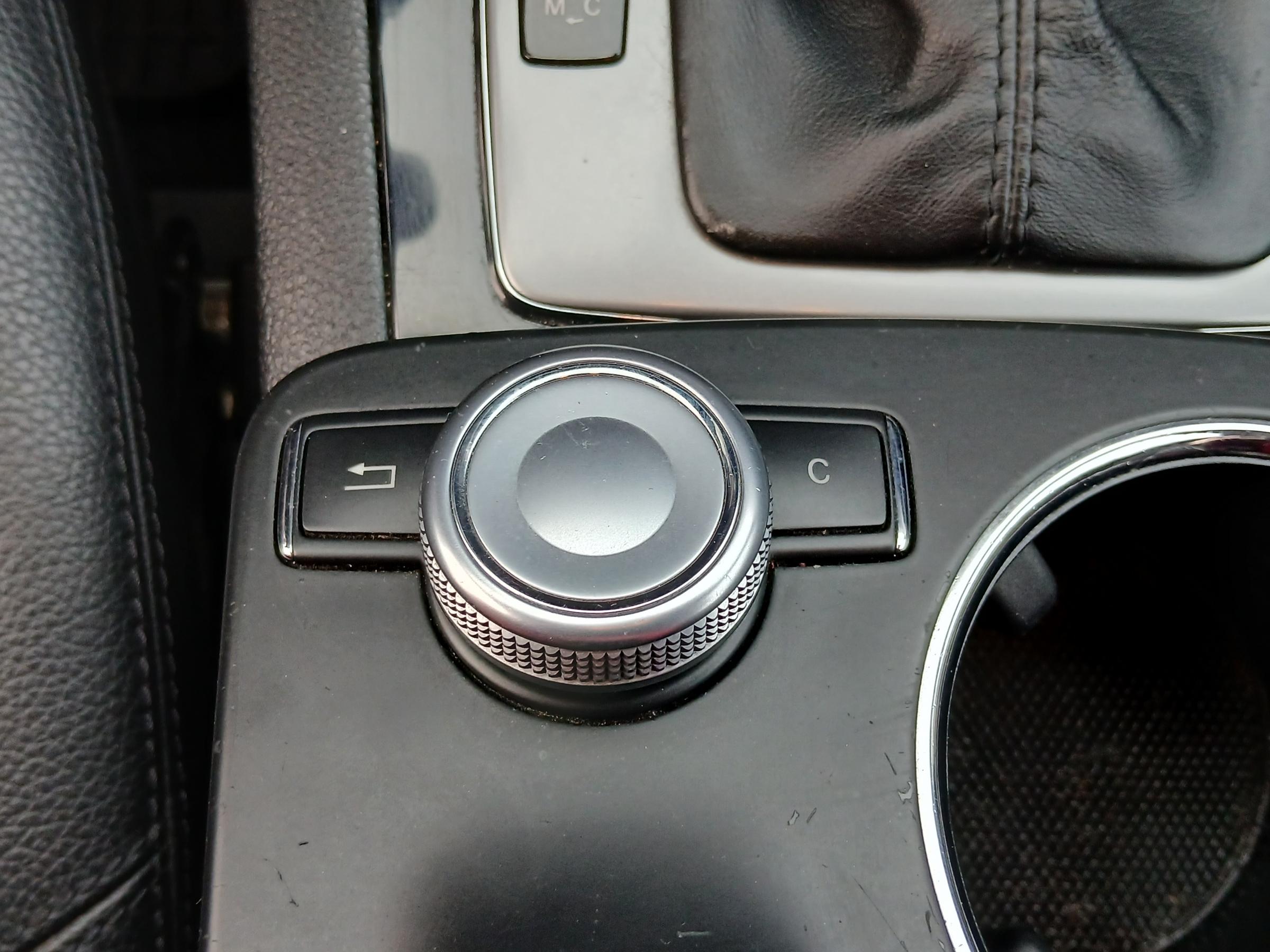 Mercedes-Benz GLK, 2009 - pohled č. 19