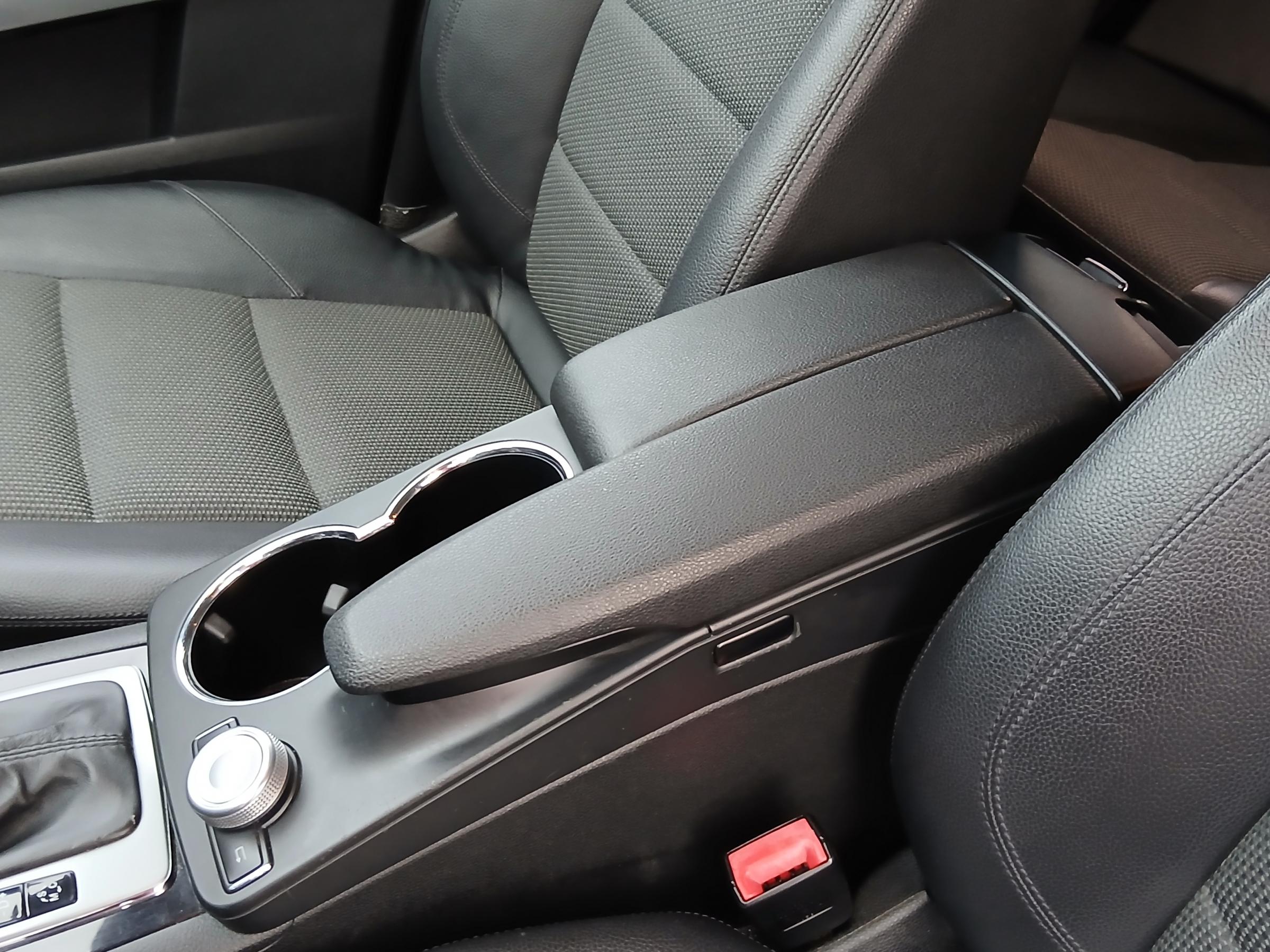 Mercedes-Benz GLK, 2009 - pohled č. 22