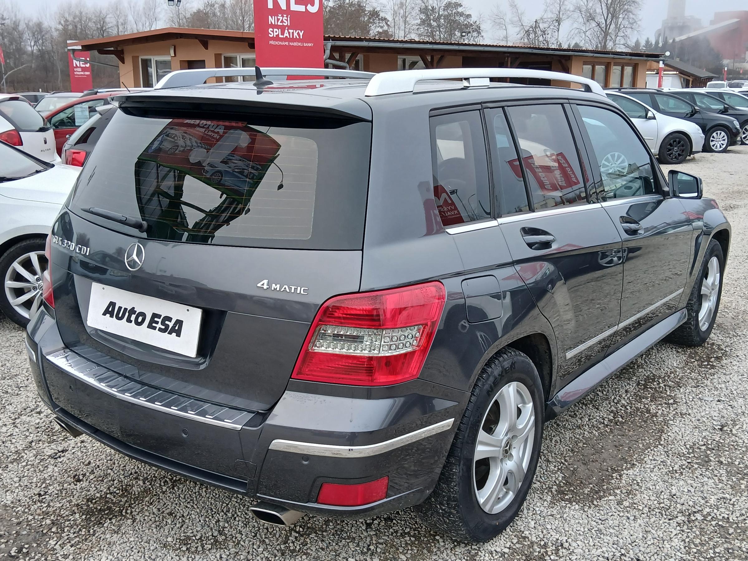 Mercedes-Benz GLK, 2009 - pohled č. 4