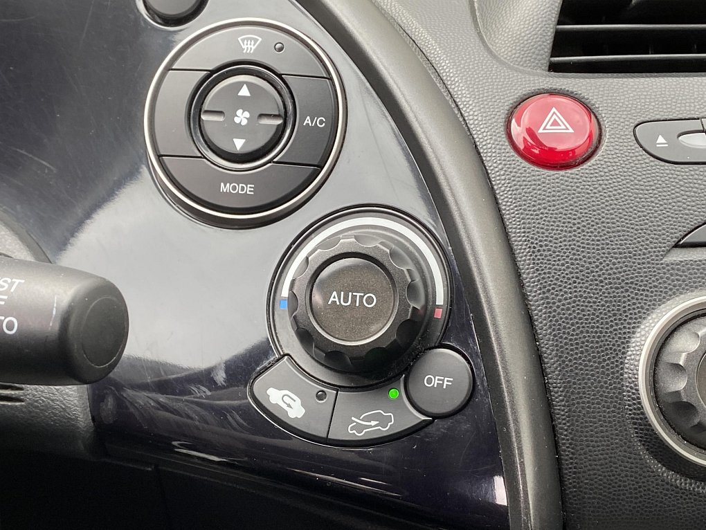 Honda Civic 1.8i 